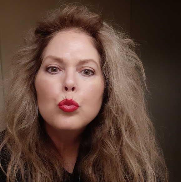 Meet your Posher, Heidi - Picture 1 of 1